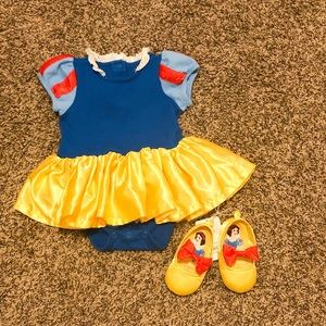 Disney’s Snow White outfit 12-18 months